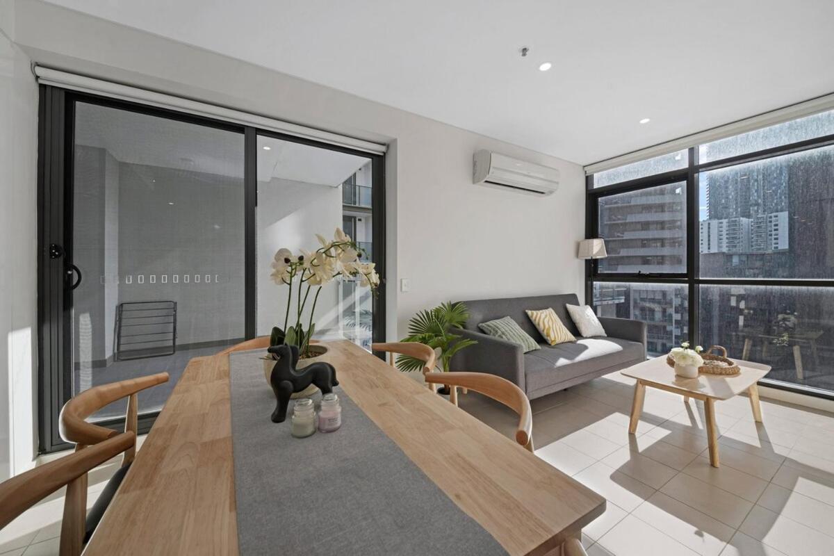 2b2b Happy Hideout In Harris Park Apartment Sydney